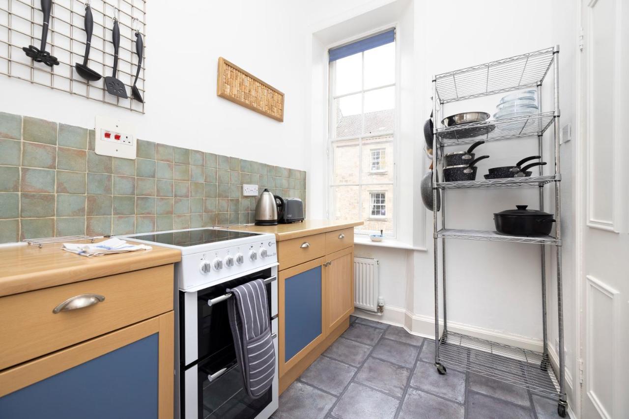 Apartamento Joivy Cosy Flat In The Heart Of Edimburgo Exterior foto