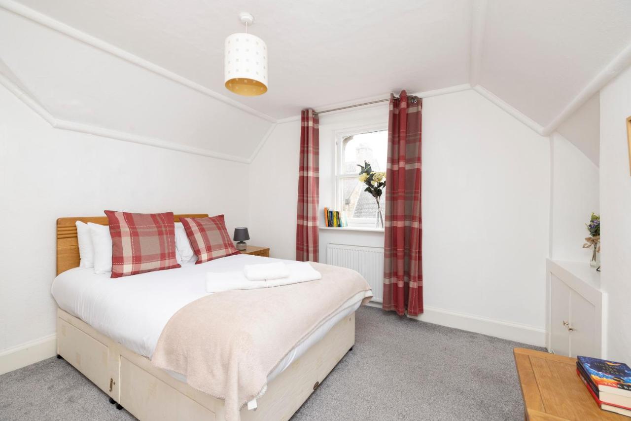 Apartamento Joivy Cosy Flat In The Heart Of Edimburgo Exterior foto