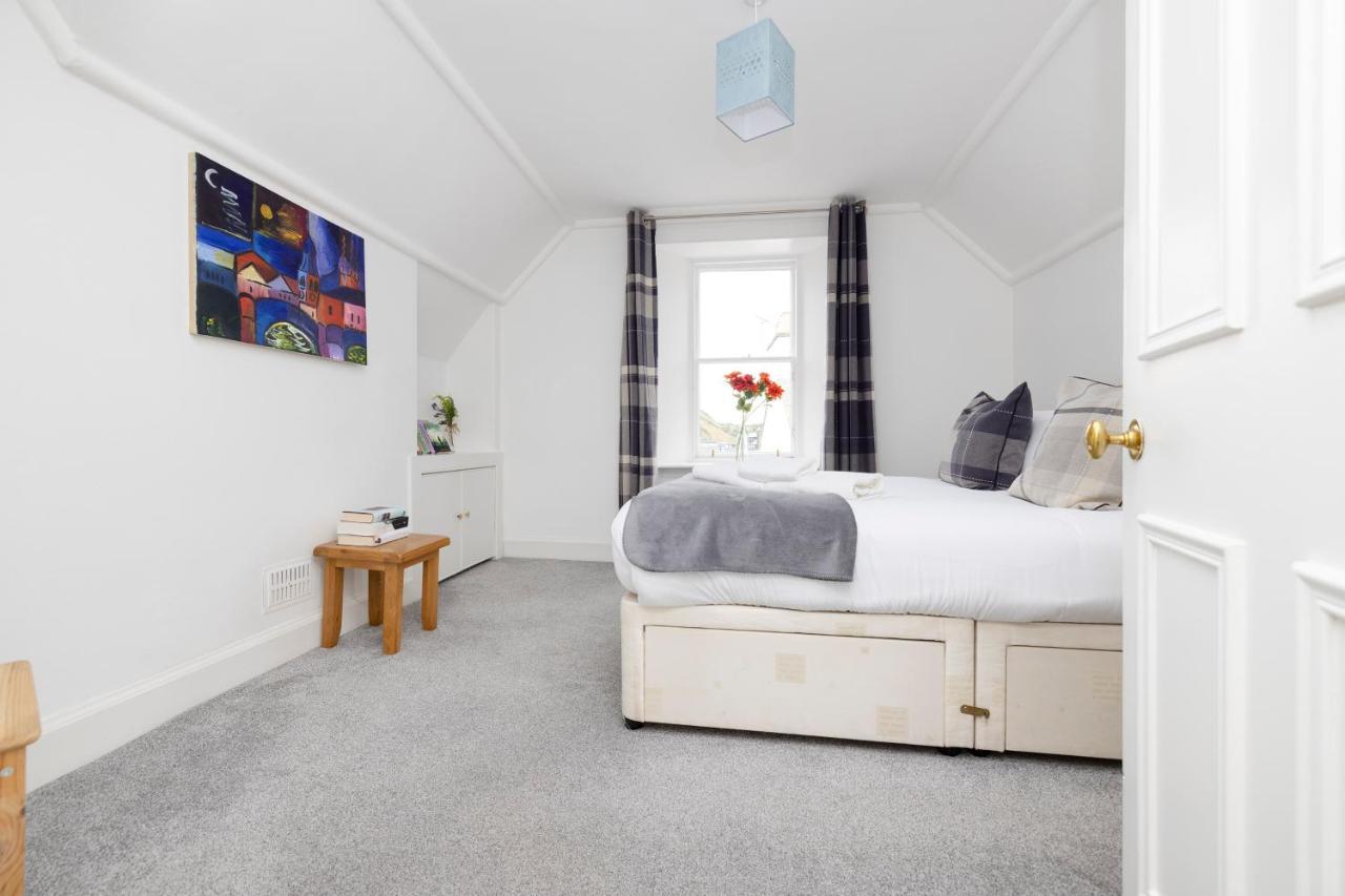 Apartamento Joivy Cosy Flat In The Heart Of Edimburgo Exterior foto