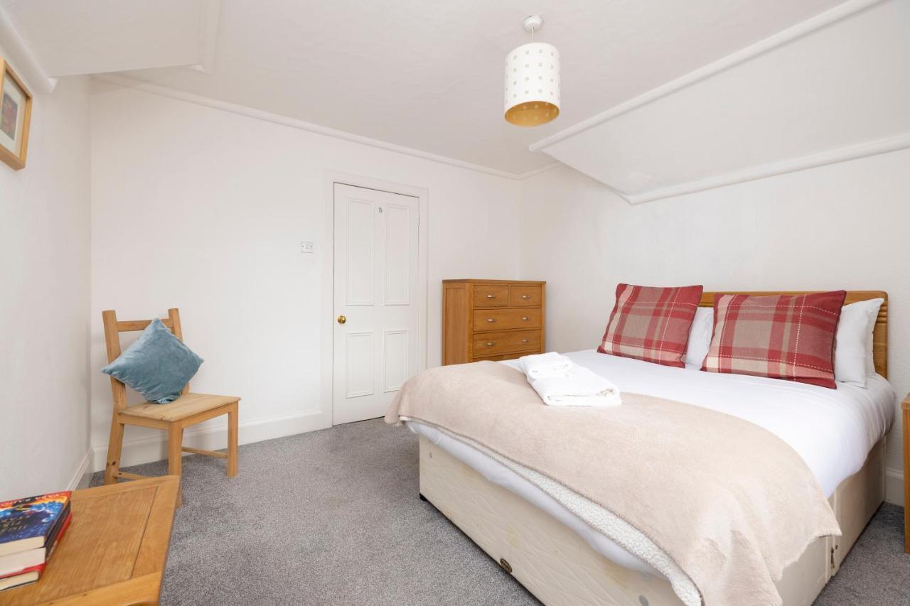 Apartamento Joivy Cosy Flat In The Heart Of Edimburgo Exterior foto